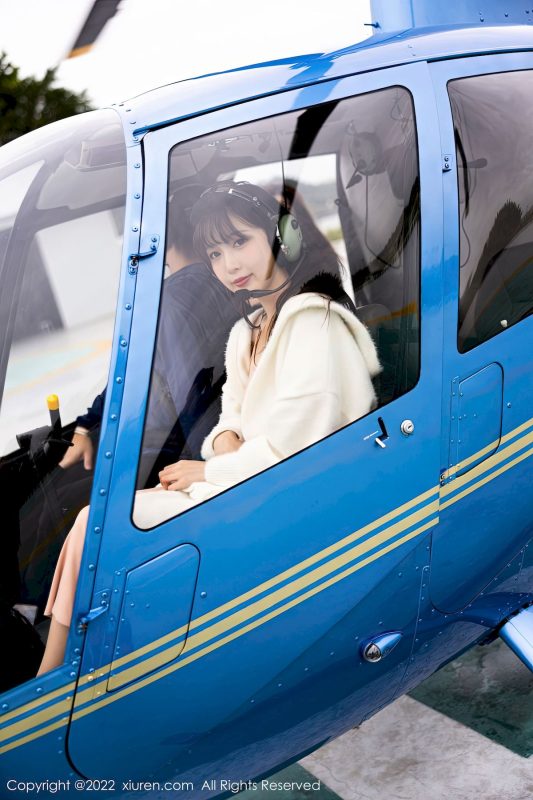 [秀人XiuRen] No.6052 模特林星阑 - 淡红色连衣长裙+原色丝袜性感写真-御萝部落