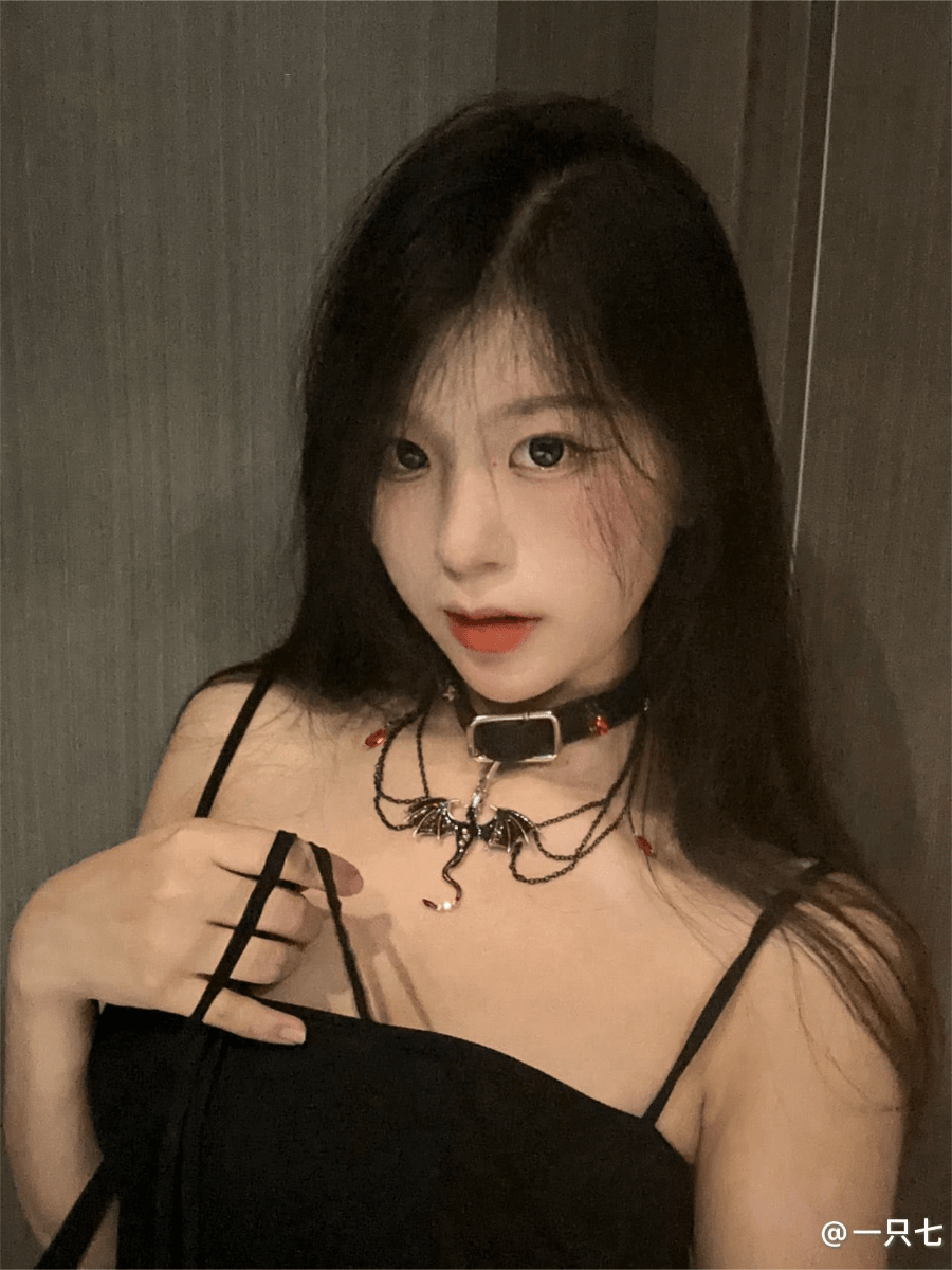 【更新】抖音一只七.（七七爱生气气）微密圈合集【104P 33V】-御萝部落