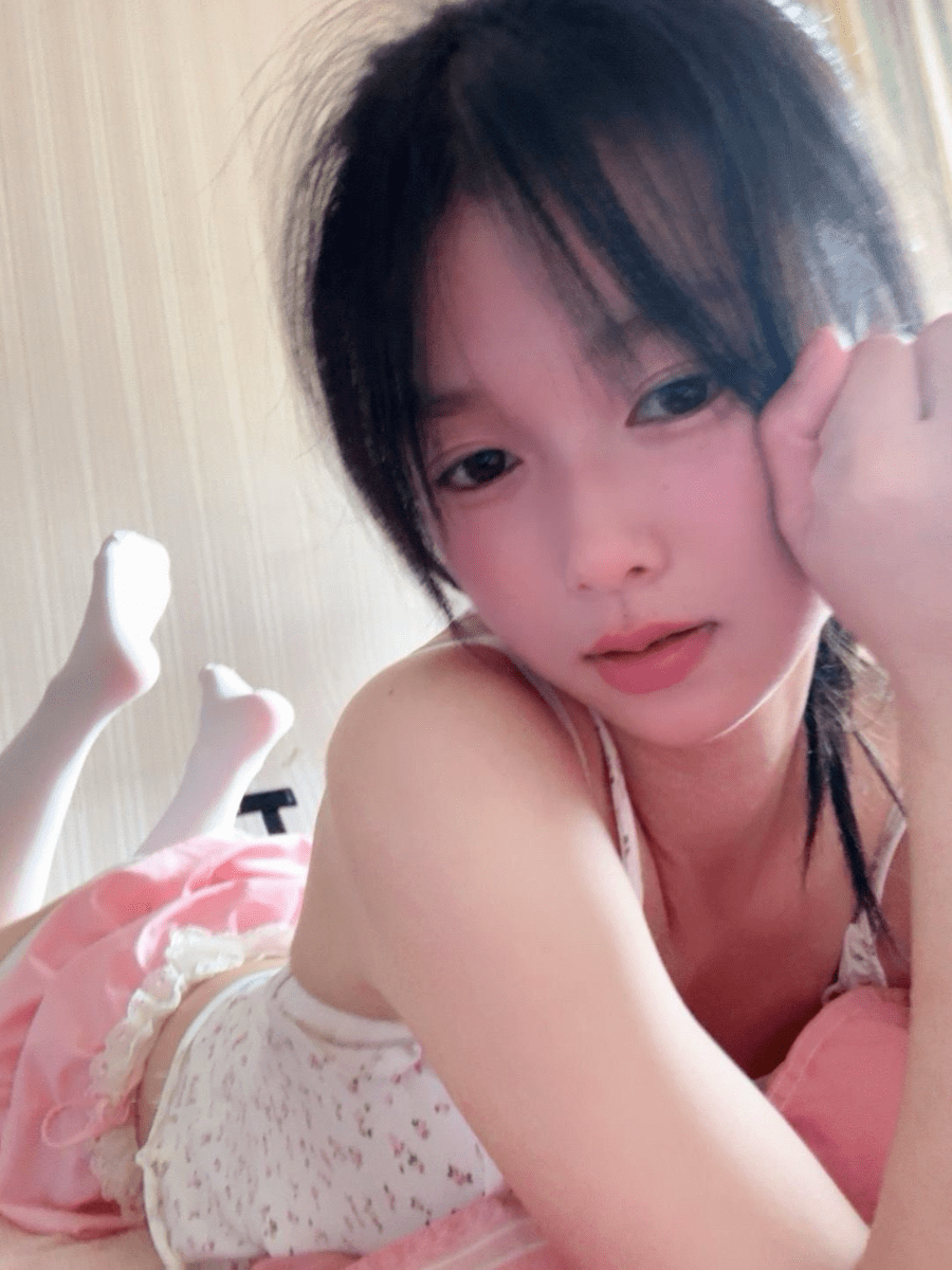 【更新】快手馨儿（馨馨超可爱呀）微密圈合集【122P 98V】-御萝部落