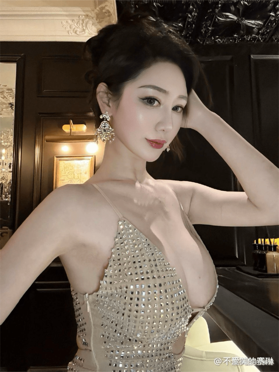 【更新】抖音不爱笑的赛琳微密圈合集【1639P 211V 3.7G】-御萝部落