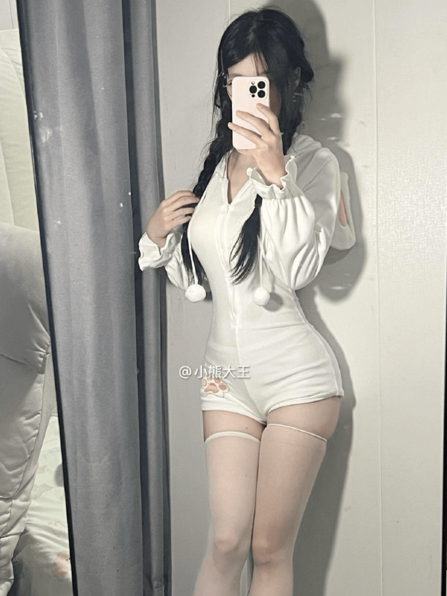 【更新】抖音小熊大王（笨蛋小熊）微密圈合集【443P 98V】-御萝部落