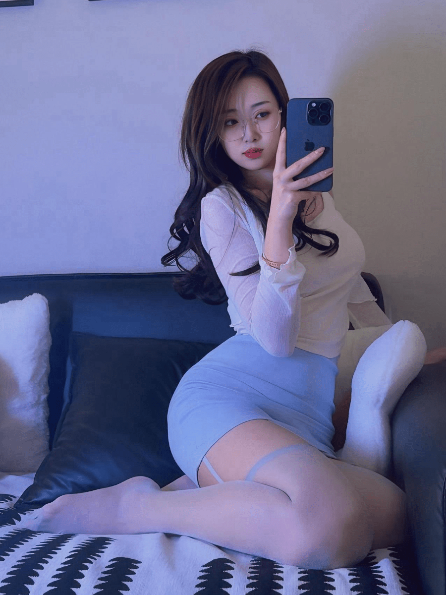 【更新】抖音是婷婷吖（婷婷的小秘密）微密圈合集【216P 6V】-御萝部落