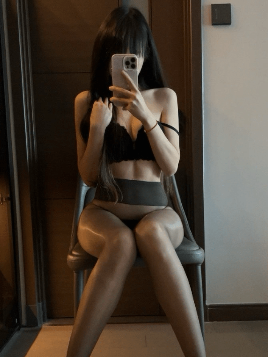 【更新】抖音KhunnieXie（0檬不酸）微密圈合集【451P 519V】-御萝部落