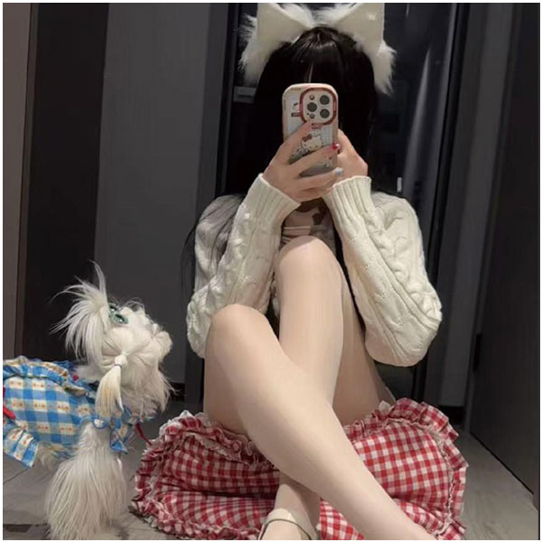 林扣弦铁粉空间资源合集下载,抖音网红林扣弦微密图片视频,林扣弦高清写真壁纸-御萝部落