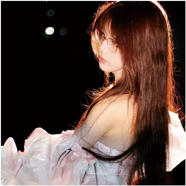 小熊大王岛遇写真合集下载-抖音百万粉Coser海岛风情视频与图集欣赏-御萝-御萝部落