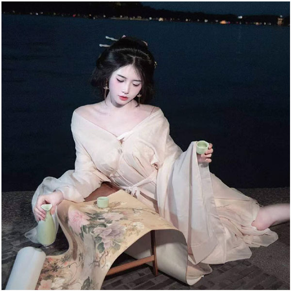 抖音网红关关雎鸠岛遇写真视频合集未删减完整版下载-御萝部落