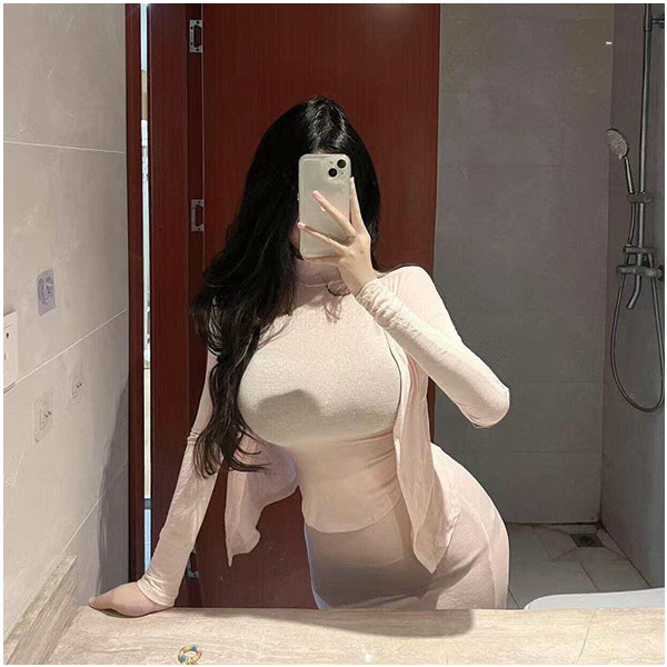 野原圆圆岛遇套图视频合集下载无水印COS写真资源御萝-御萝部落