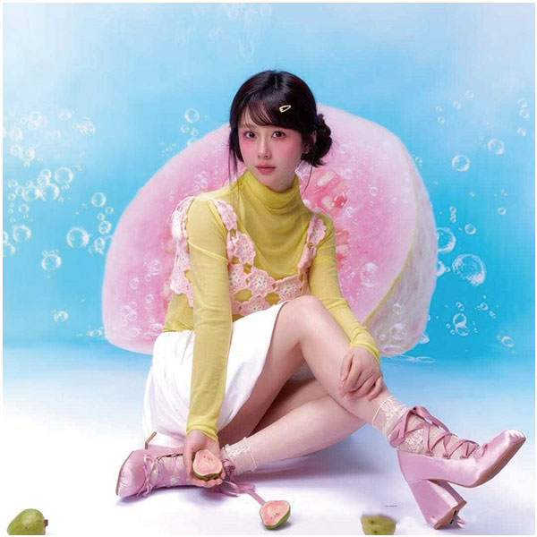 抖音钱思怡岛遇私房写真资源-御萝部落