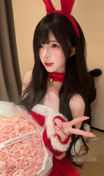 抖音-欸哟-御萝部落