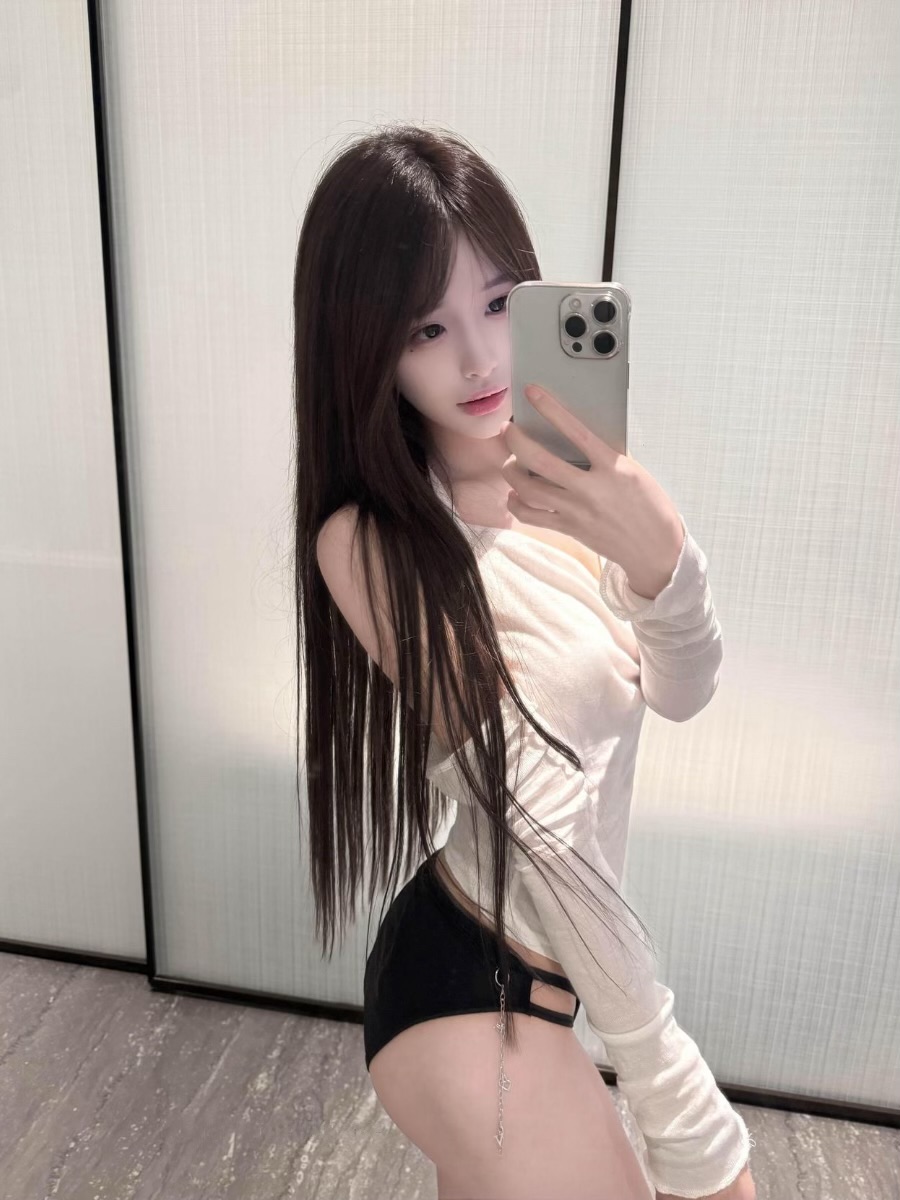 无敌爆龙战神（雅婷妹妹）岛遇可盐可甜反差元气博主-御萝部落