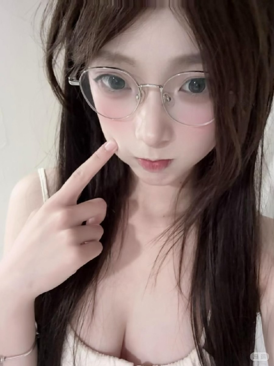 小熊大王 岛遇童真软萌元气可爱氛围感宝藏博主-御萝部落