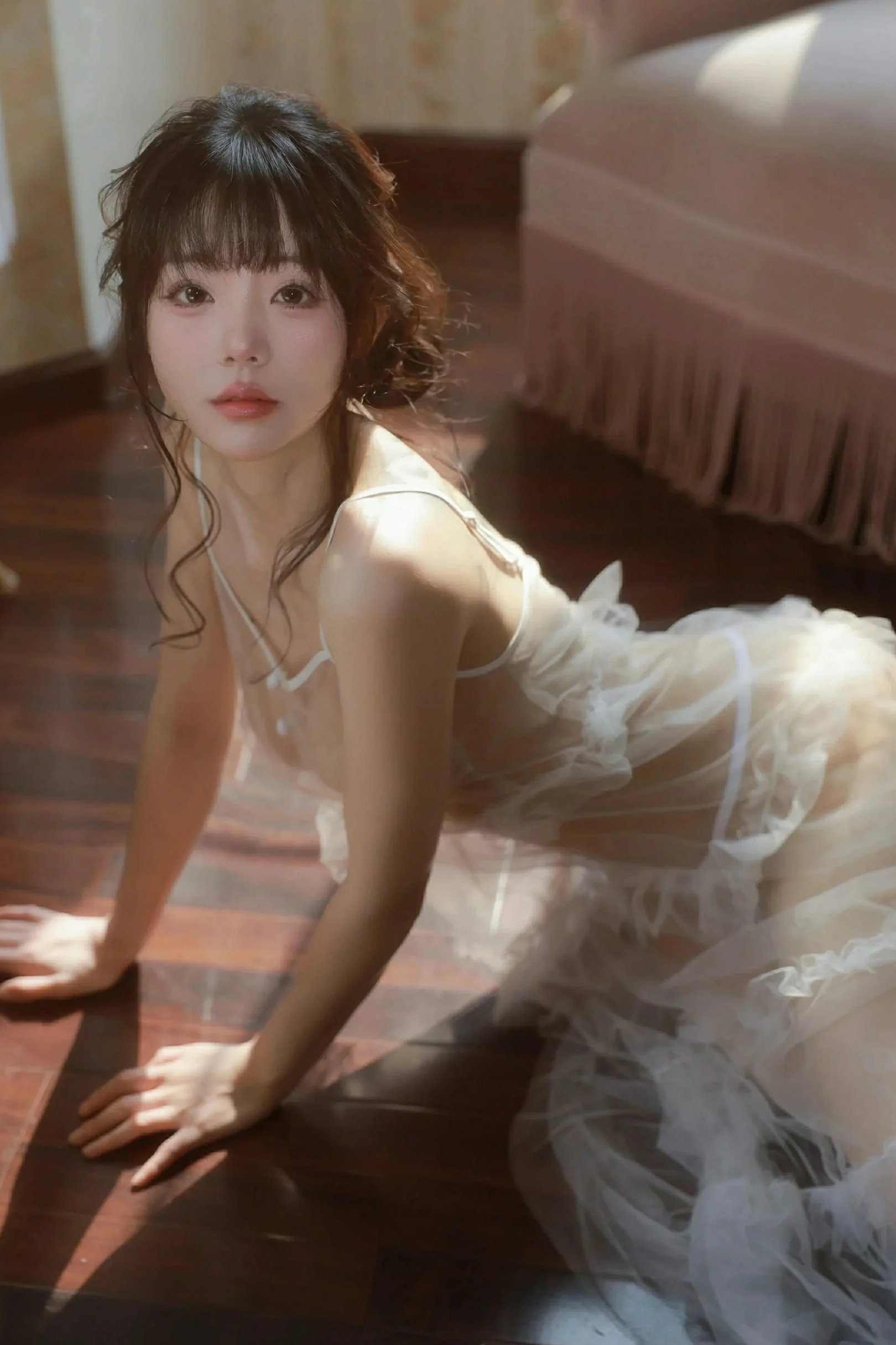 佘贝拉Bella 连衣短裙-御萝部落