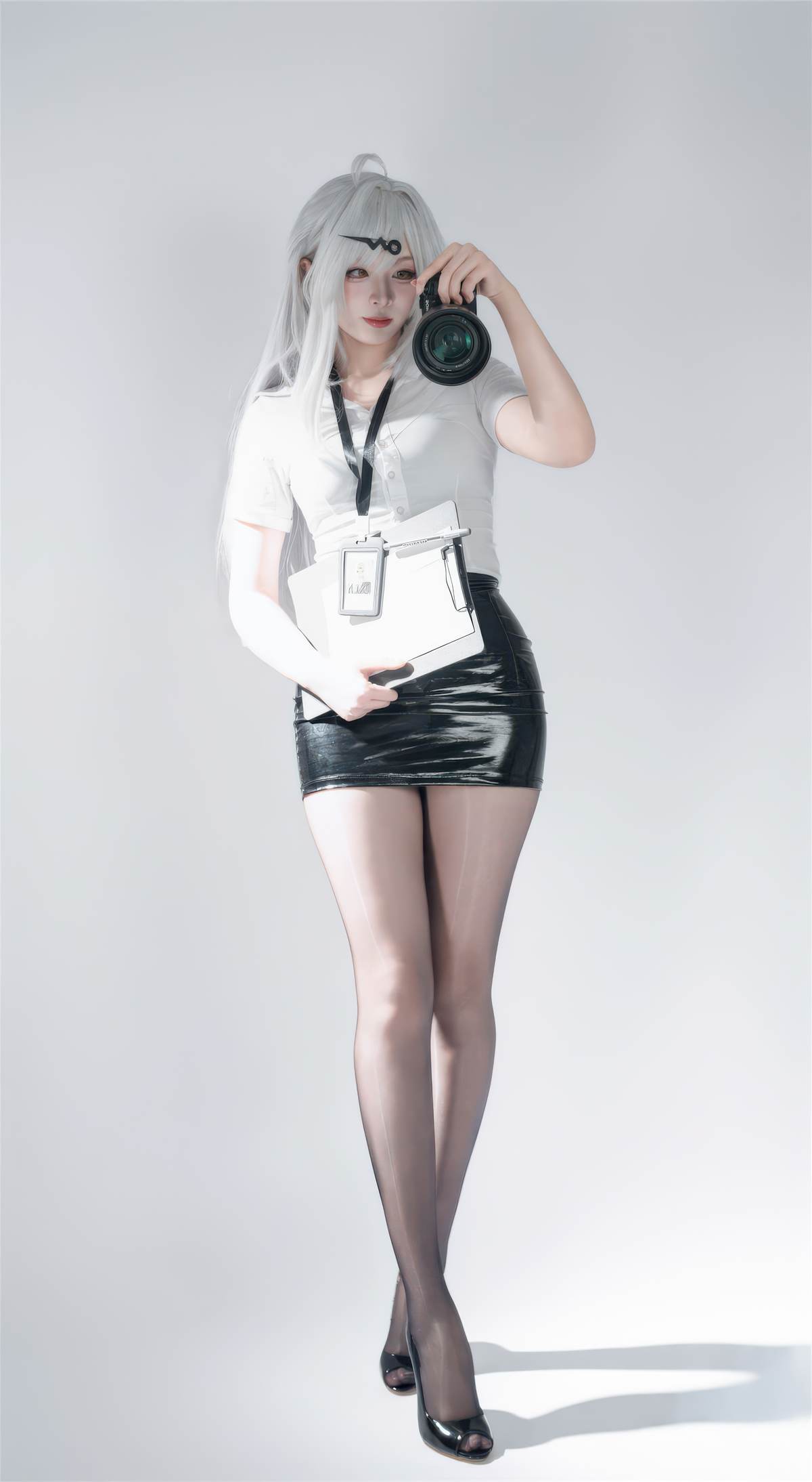轩萧学姐 - 绝区零 仪玄 墨形影踪OL：白发黑丝皮衣 长腿还原 100P-御萝部落