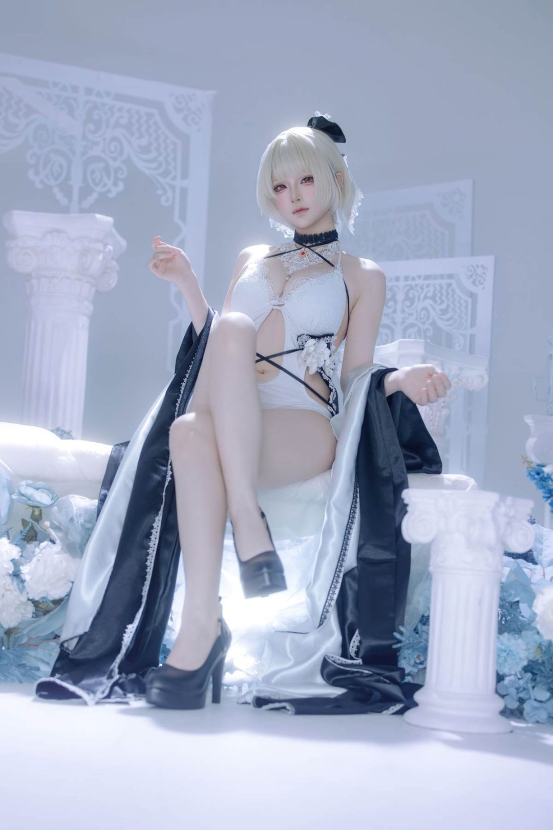 屿鱼 – 碧蓝航线 可畏同人礼服：黑白礼服白丝美腿冰蓝布景 63P-御萝部落