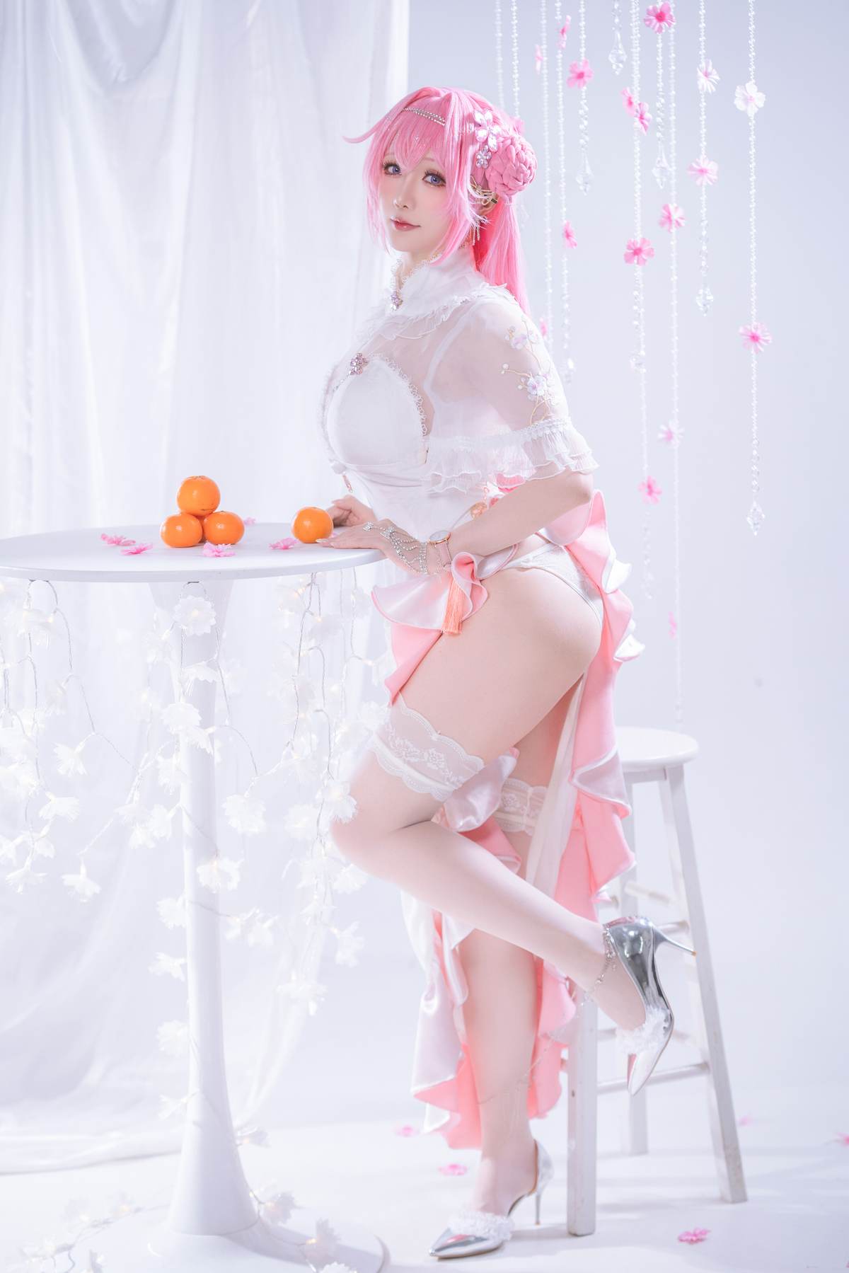 星之迟迟Hoshilily - 胜利女神：妮姬 桃乐丝：白发礼装白丝美腿还原 44P-御萝部落