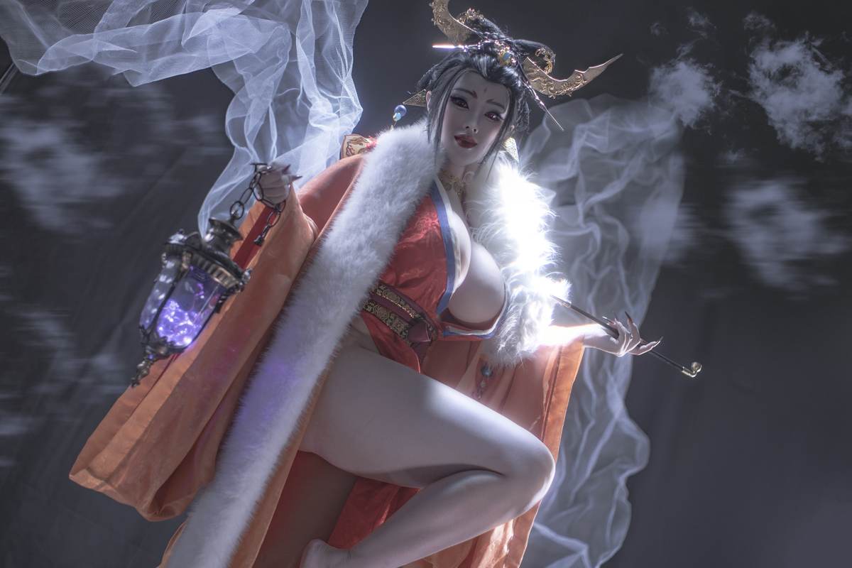 钛合金TiTi - 无常狐：烟雾缭绕下的狐系古风造型 妖冶冷艳气质与华丽服饰呈现 91P-御萝部落