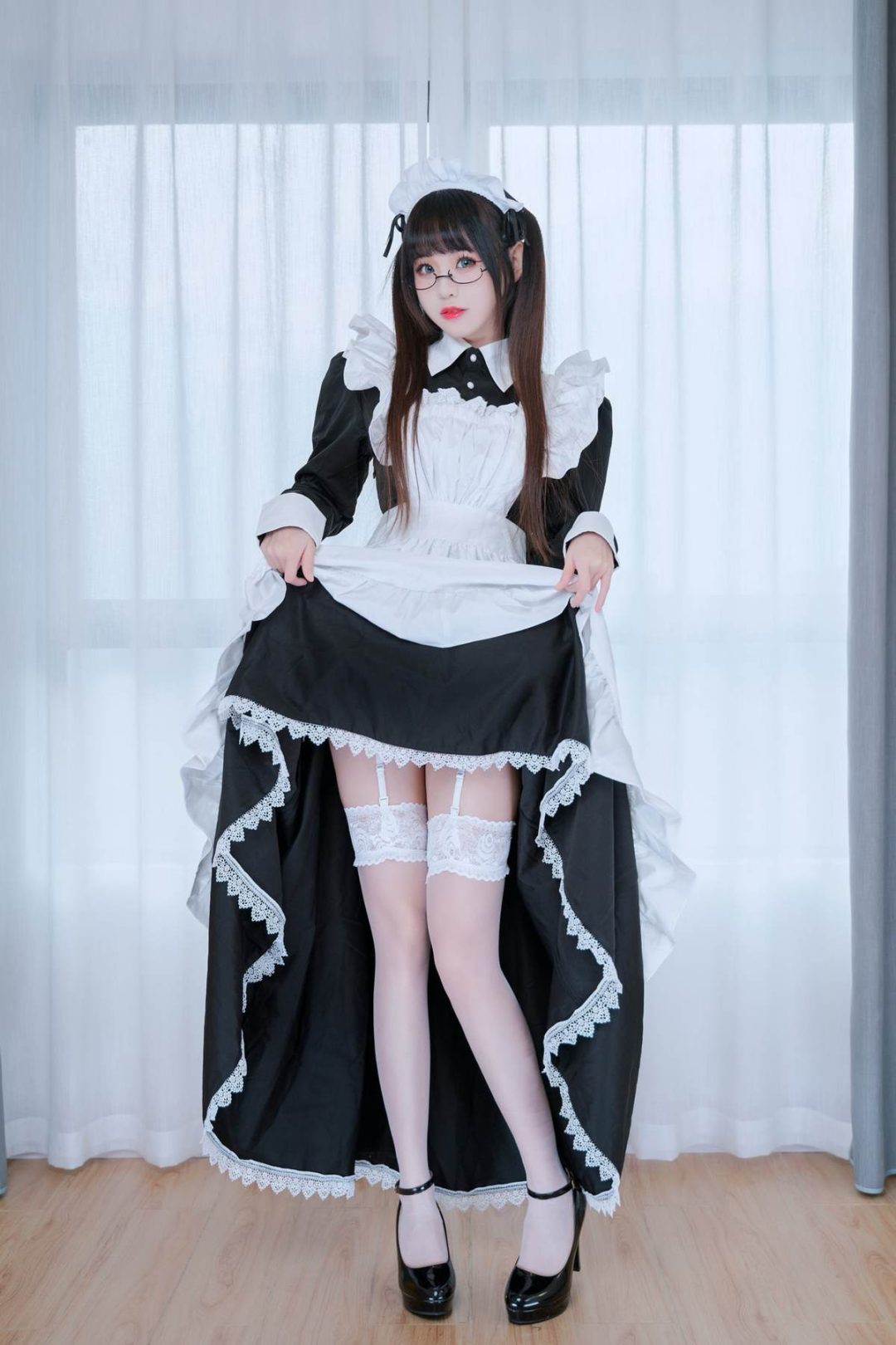 miko酱ww - 生日限定女仆 26P-御萝部落